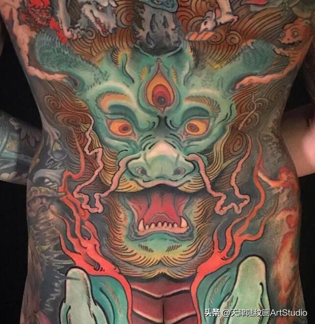 活泼调皮趣味 设计精妙刺功扎实的传统纹身艺术(二)